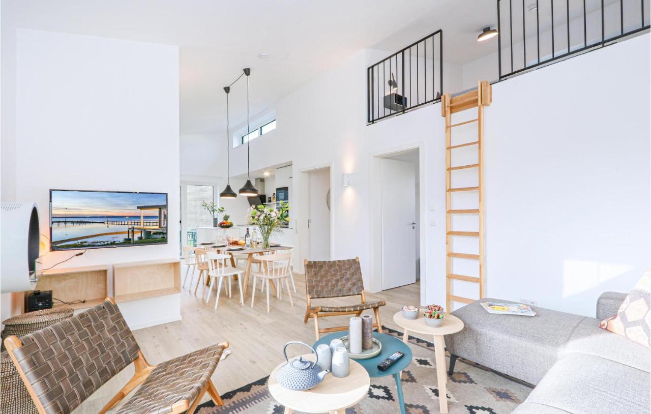 3 Bedroom Awesome Home In Lembruch-Duemmer See 외부 사진