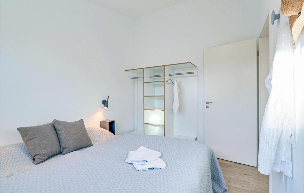 3 Bedroom Awesome Home In Lembruch-Duemmer See 외부 사진